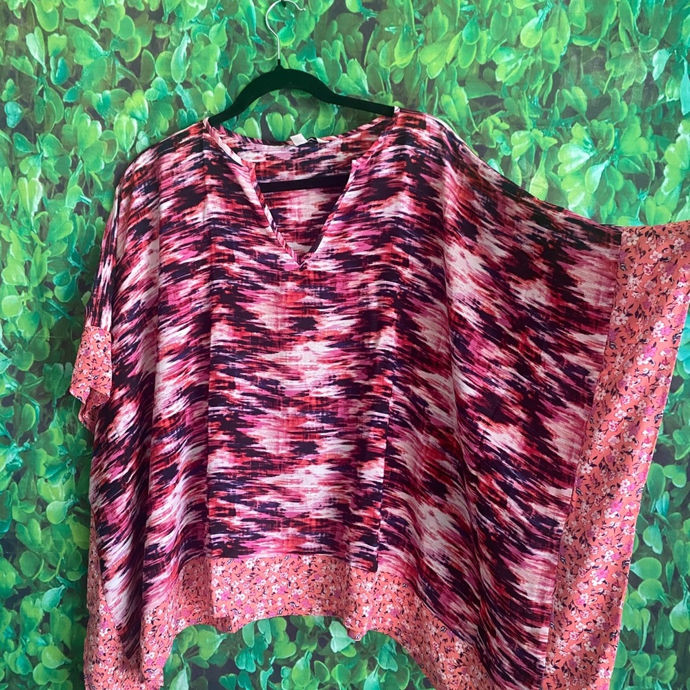 Pioneer Woman - NWOT Pink Patterned Boho Poncho(curvy size) - Picture 4 of 6